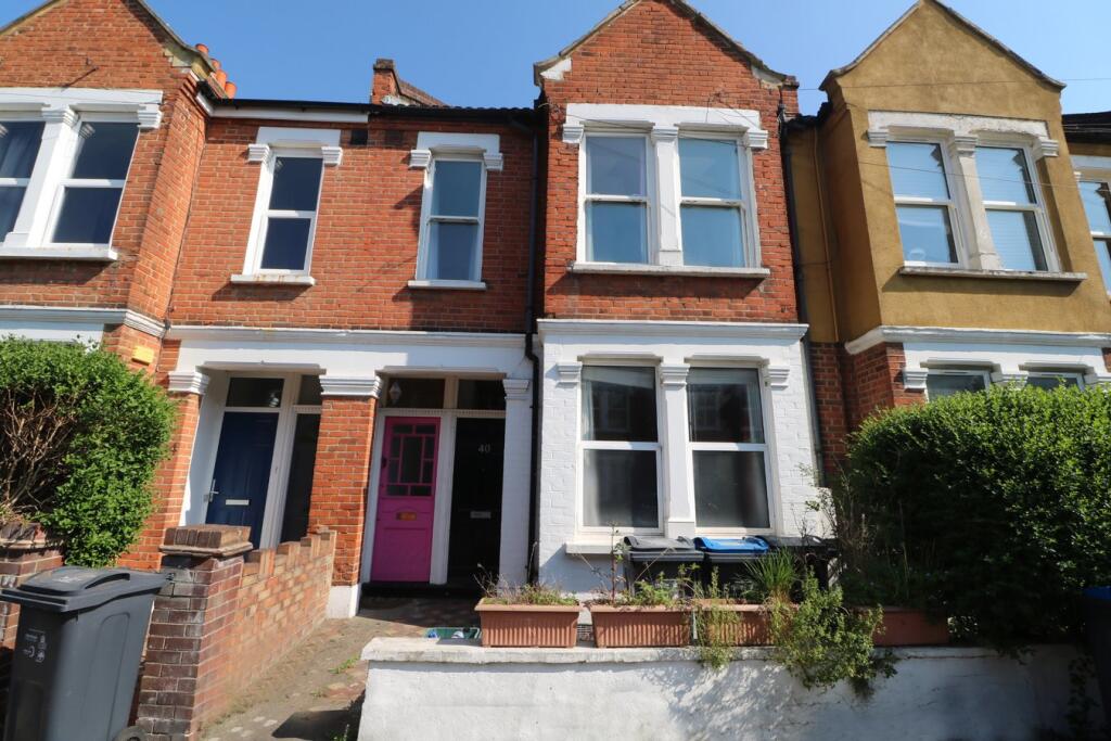2 bed Annexe for rent in Merton. From Cross & Prior - Colliers Wood
