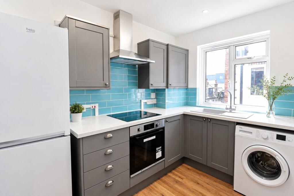 2 bed Apartment for rent in London. From Cross & Prior - Colliers Wood