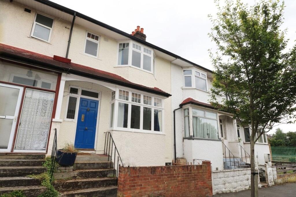 4 bed Mid Terraced House for rent in Merton. From Cross & Prior - Colliers Wood 4 bed Mid Terraced House for rent in Merton. From Cross & Prior - Colliers Wood