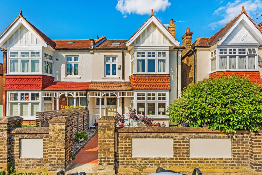 5 bed Detached for rent in London. From Winkworth - Barnes 5 bed Detached for rent in London. From Winkworth - Barnes