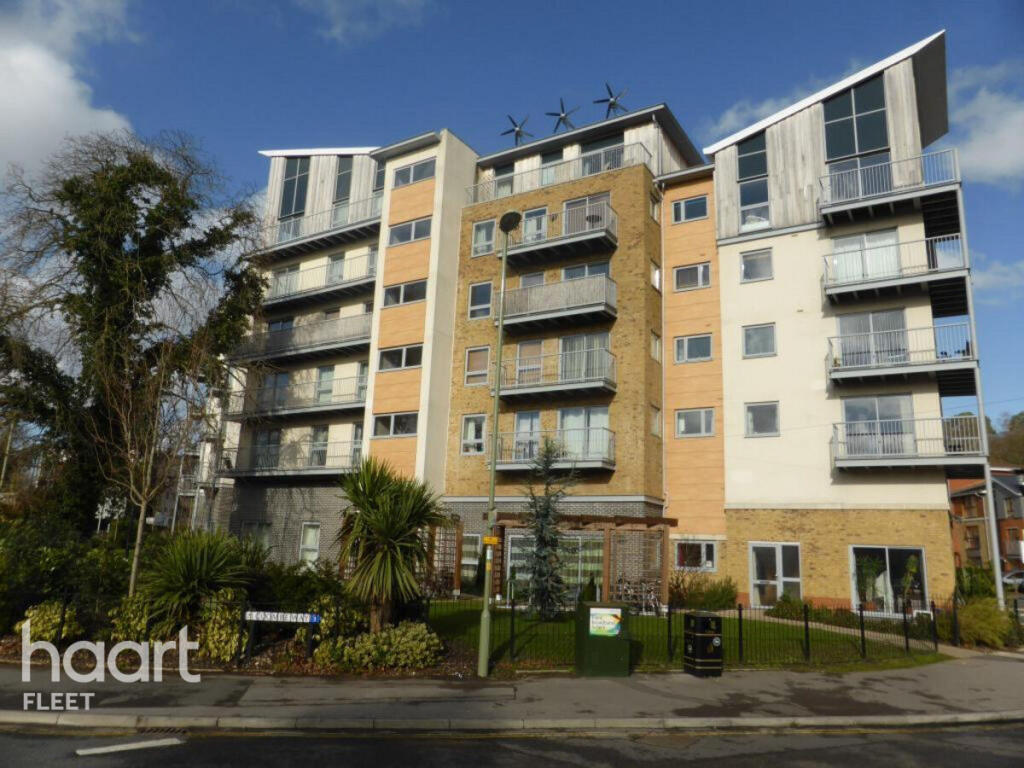 2 bed 1st Floor Flat for rent in Farnborough. From haart - Fleet