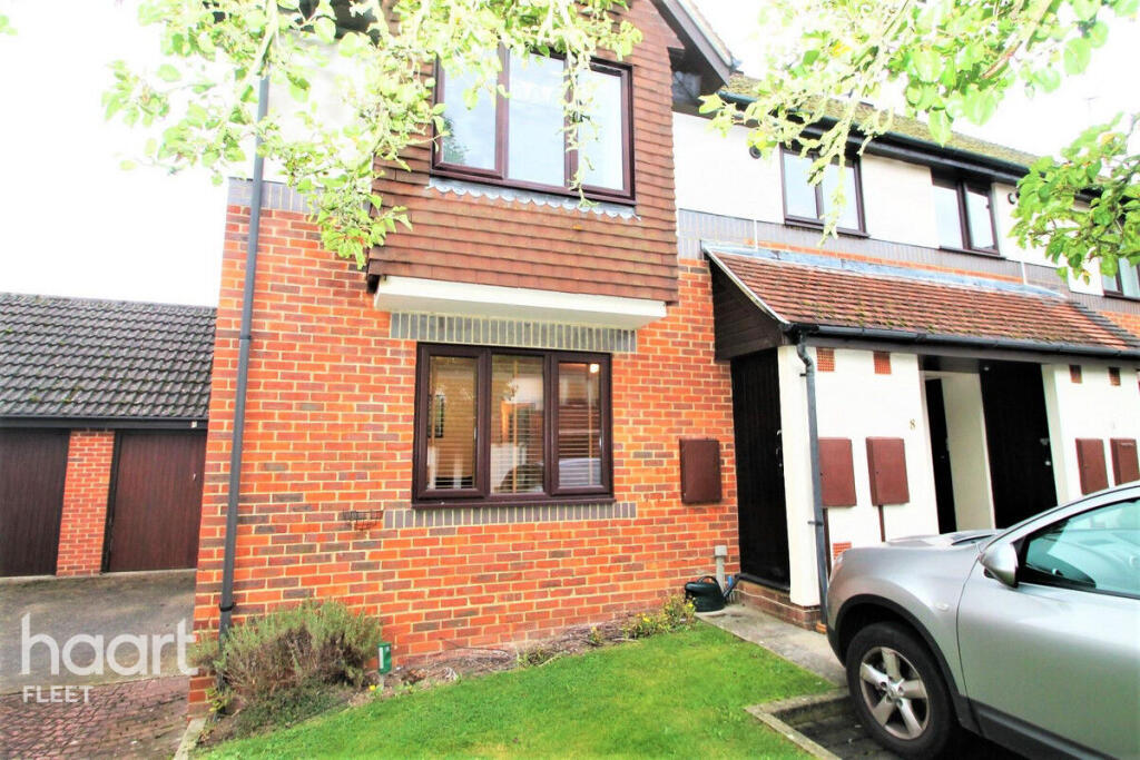 2 bed 1st Floor Flat for rent in Phoenix Green. From haart - Fleet