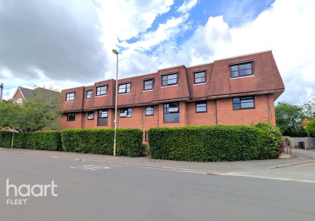 1 bed Apartment for rent in Fleet. From haart - Fleet