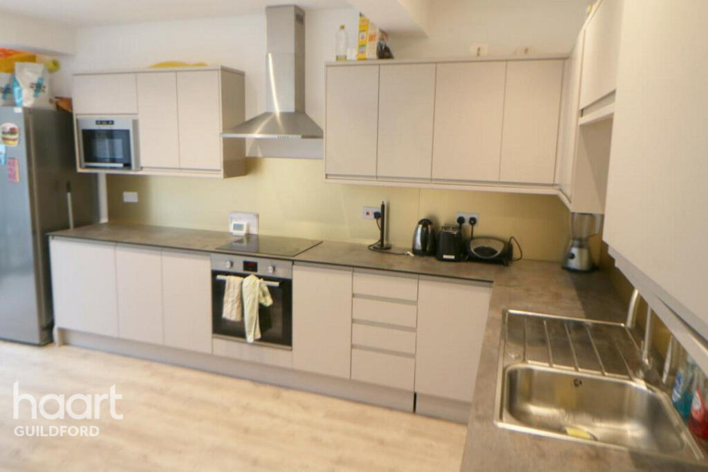 5 bed Detached for rent in Guildford. From haart - Guildford 5 bed Detached for rent in Guildford. From haart - Guildford