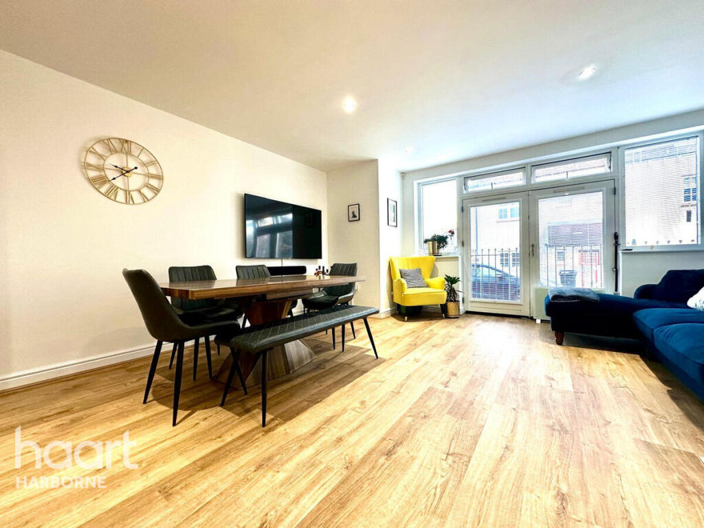 2 bed Apartment for rent in Headley Heath. From haart - Harborne