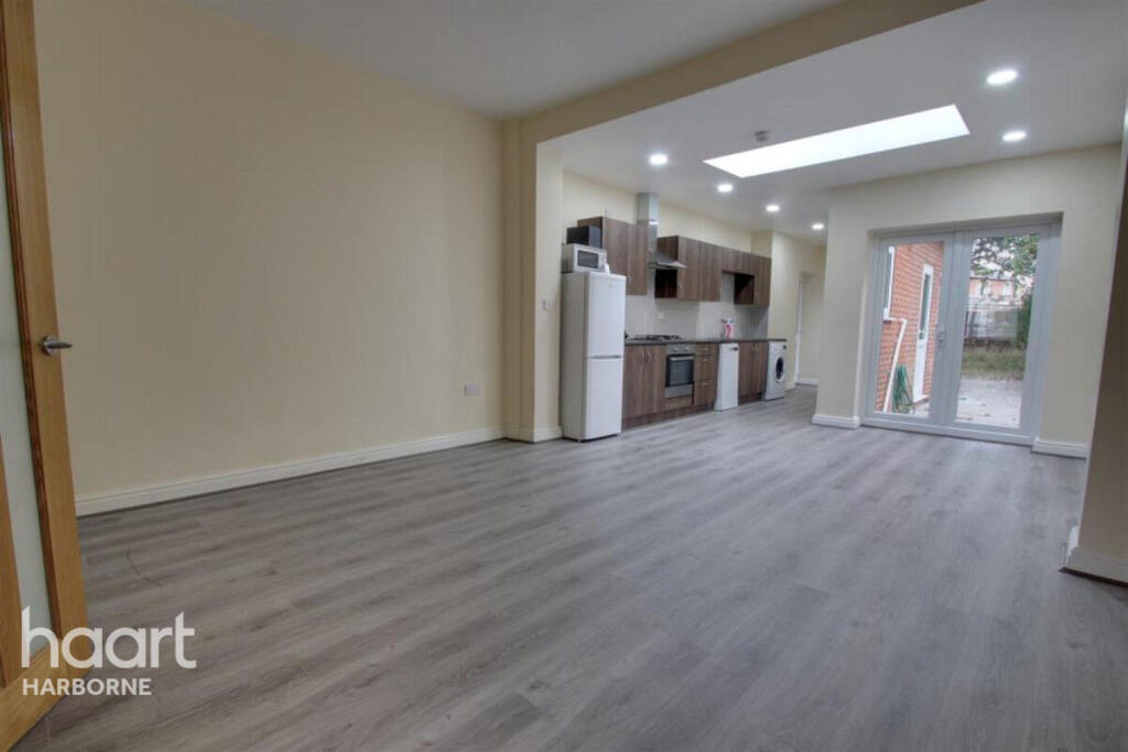 2 bed Mid Terraced House for rent in Smethwick. From haart - Harborne 2 bed Mid Terraced House for rent in Smethwick. From haart - Harborne