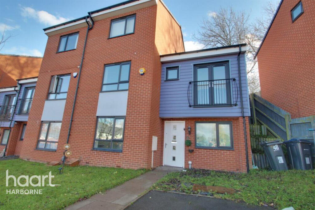 4 bed Town House for rent in Major's Green. From haart - Harborne