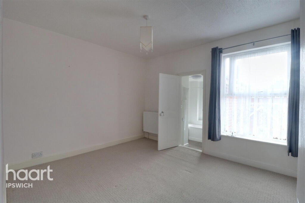 2 bed Mid Terraced House for rent in Ipswich. From haart - Ipswich