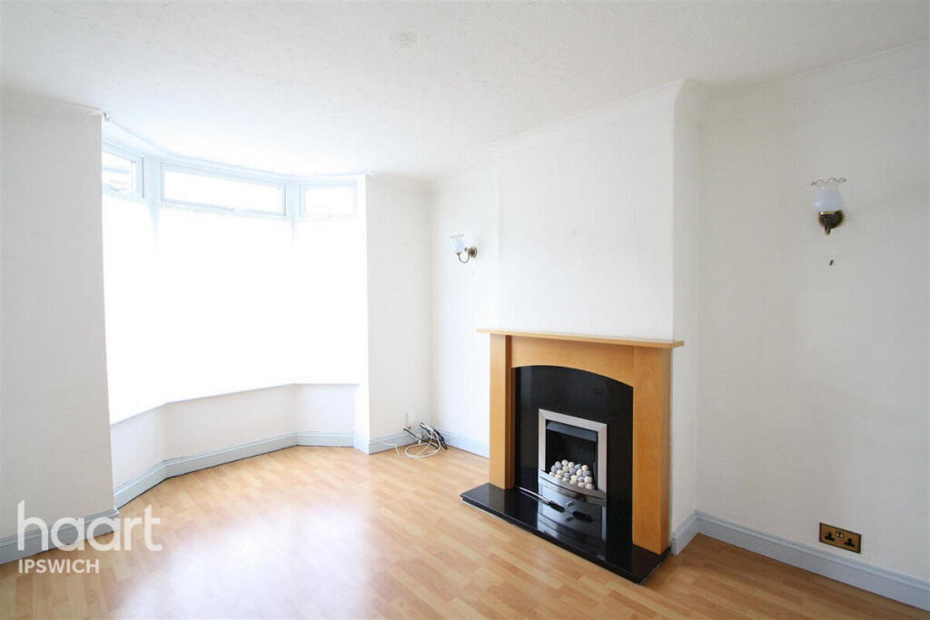 2 bed Mid Terraced House for rent in Ipswich. From haart - Ipswich