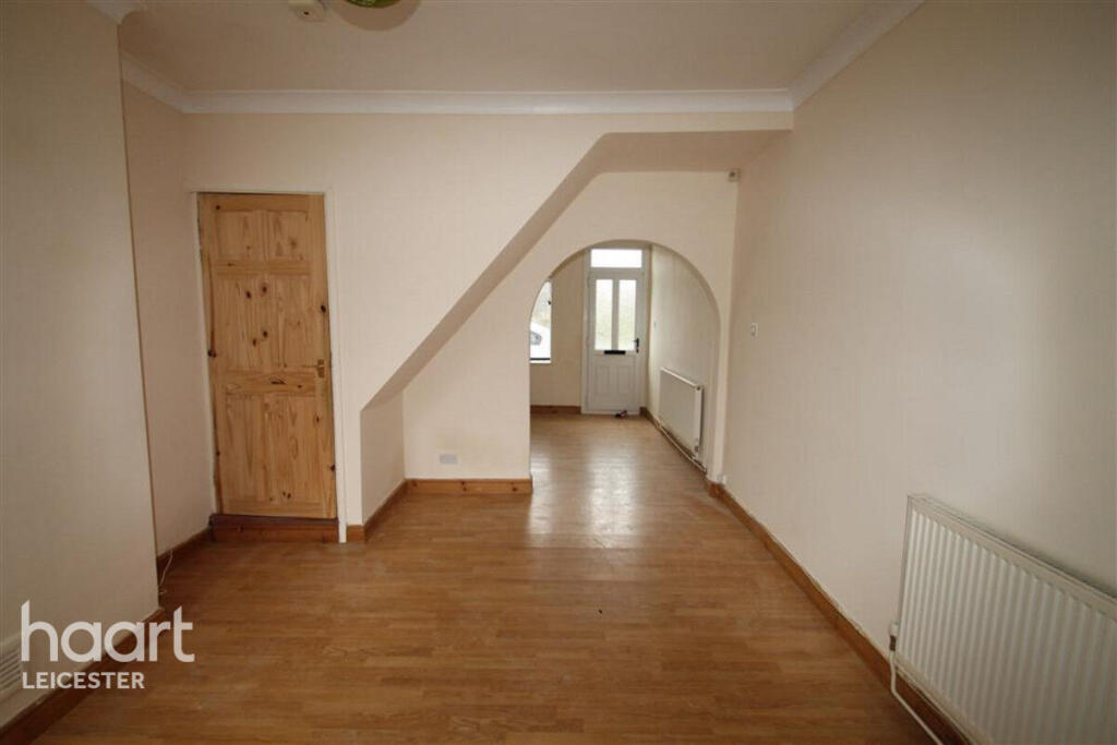 3 bed Mid Terraced House for rent in Leicester. From haart - Leicester
