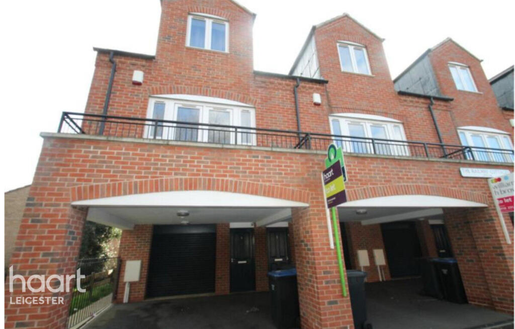 2 bed Mid Terraced House for rent in Leicester. From haart - Leicester