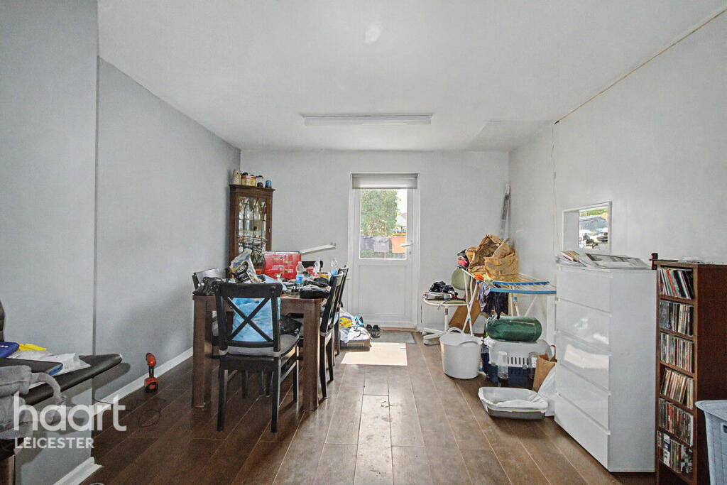 3 bed Mid Terraced House for rent in Leicester. From haart - Leicester