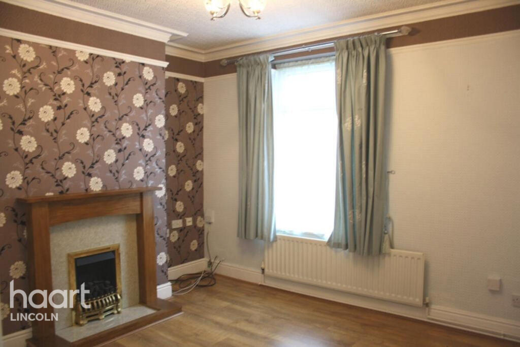 2 bed Mid Terraced House for rent in Lincoln. From haart - Lincoln