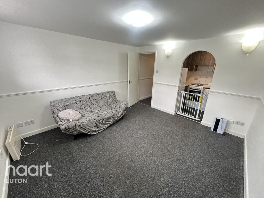 1 bed 1st Floor Flat for rent in Luton. From haart - Luton