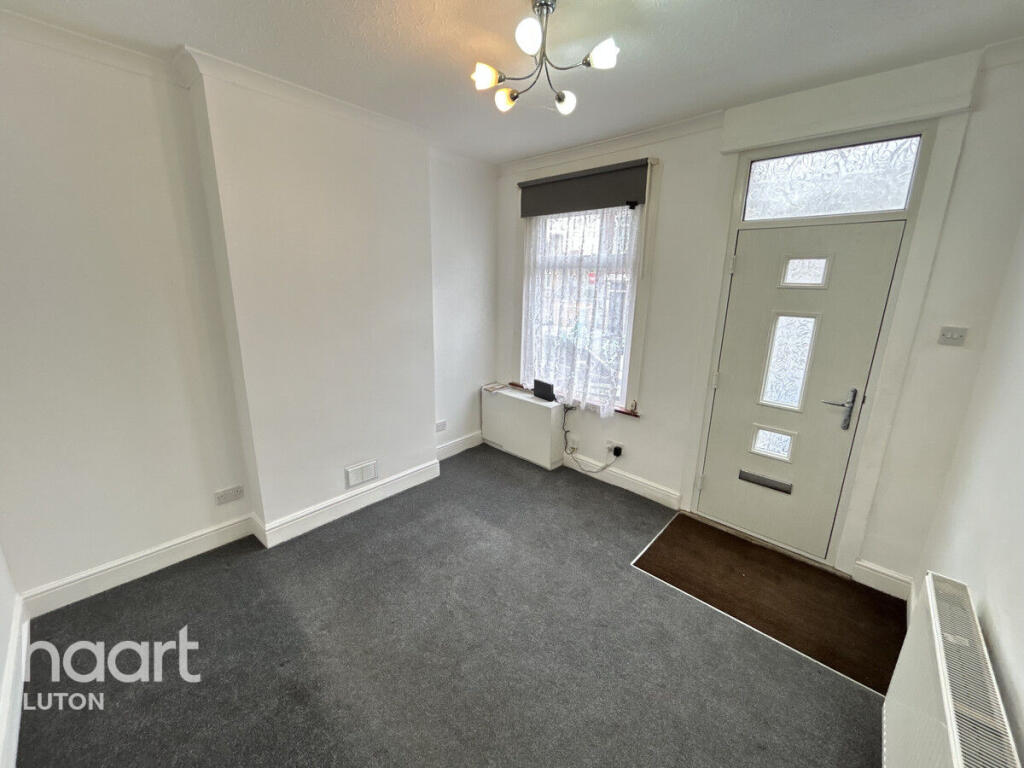 2 bed Mid Terraced House for rent in Luton. From haart - Luton