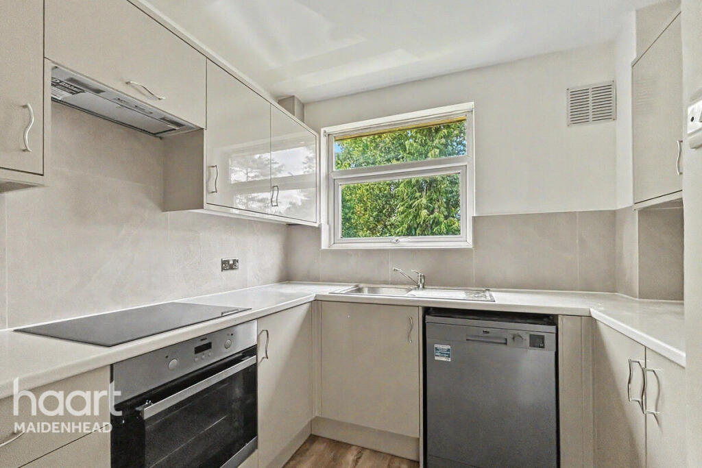 3 bed Apartment for rent in Hitchambury. From haart - Maidenhead 3 bed Apartment for rent in Hitchambury. From haart - Maidenhead