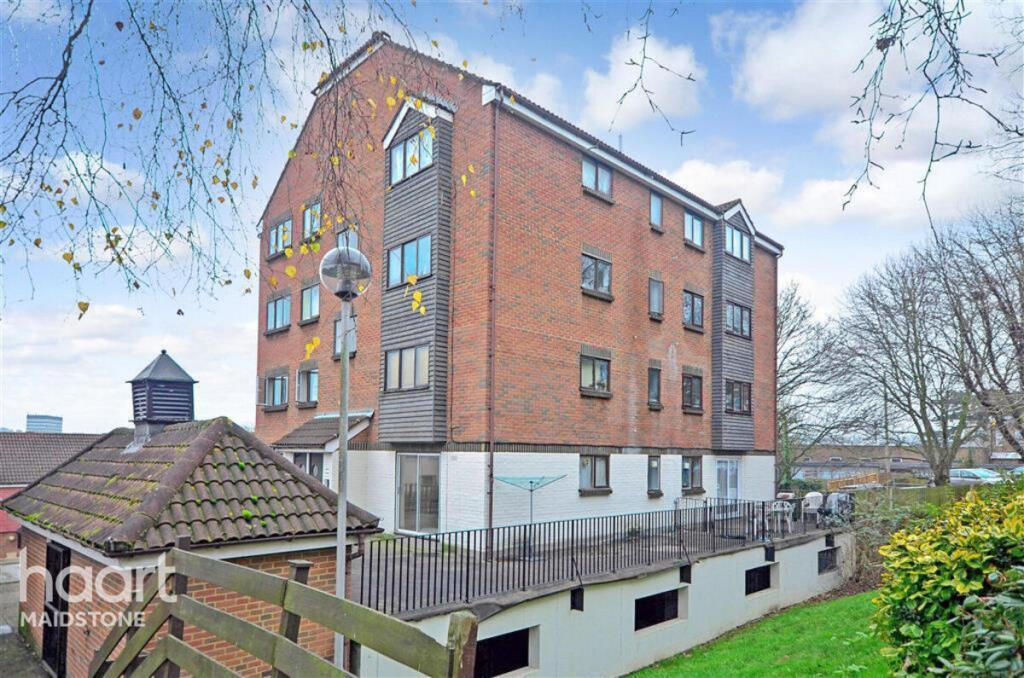 0 bed Studio for rent in Maidstone. From haart - Maidstone