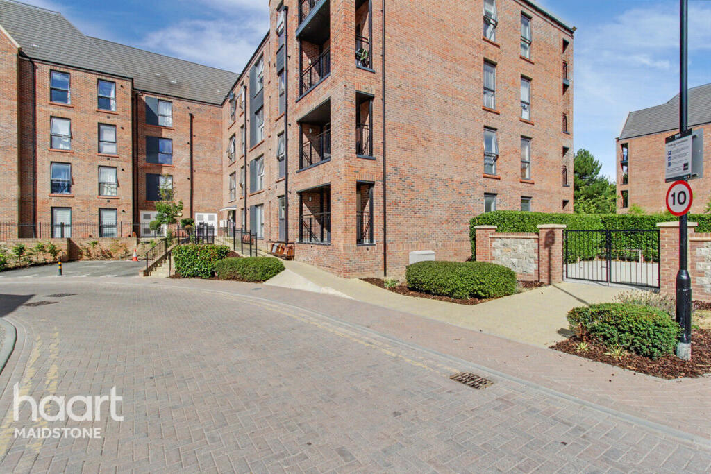 2 bed Apartment for rent in Boxley. From haart - Maidstone