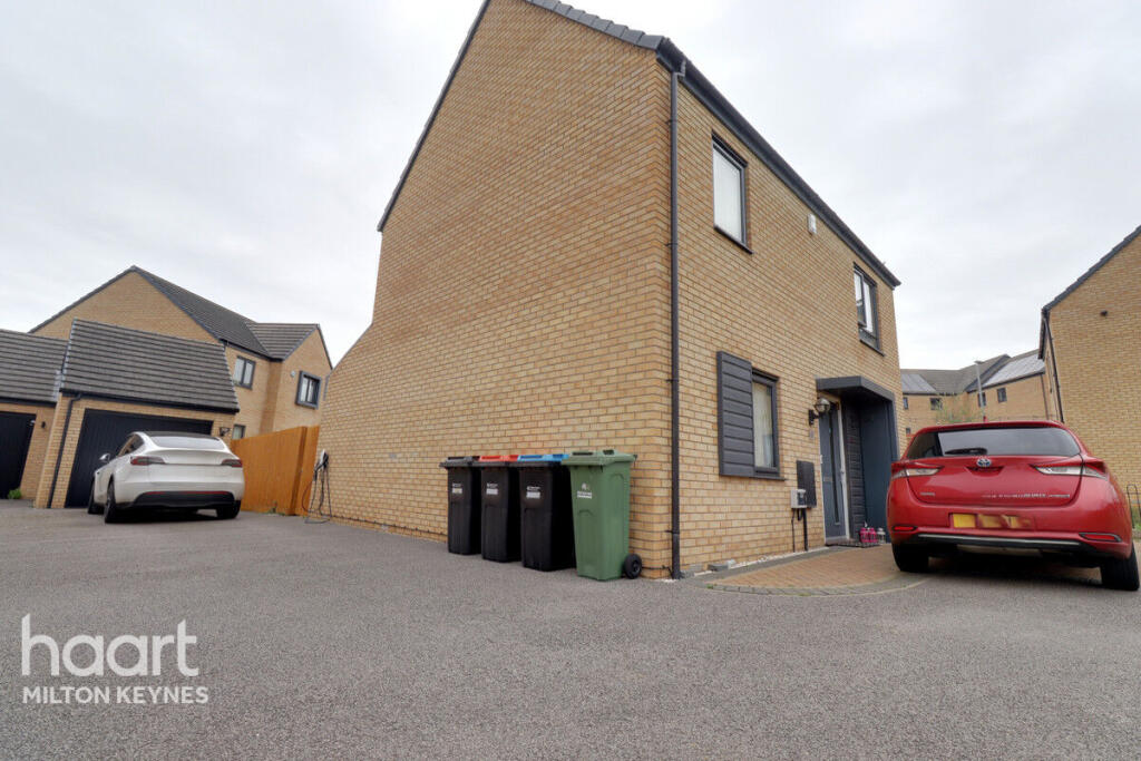 4 bed Detached for rent in Whaddon. From haart - Milton Keynes