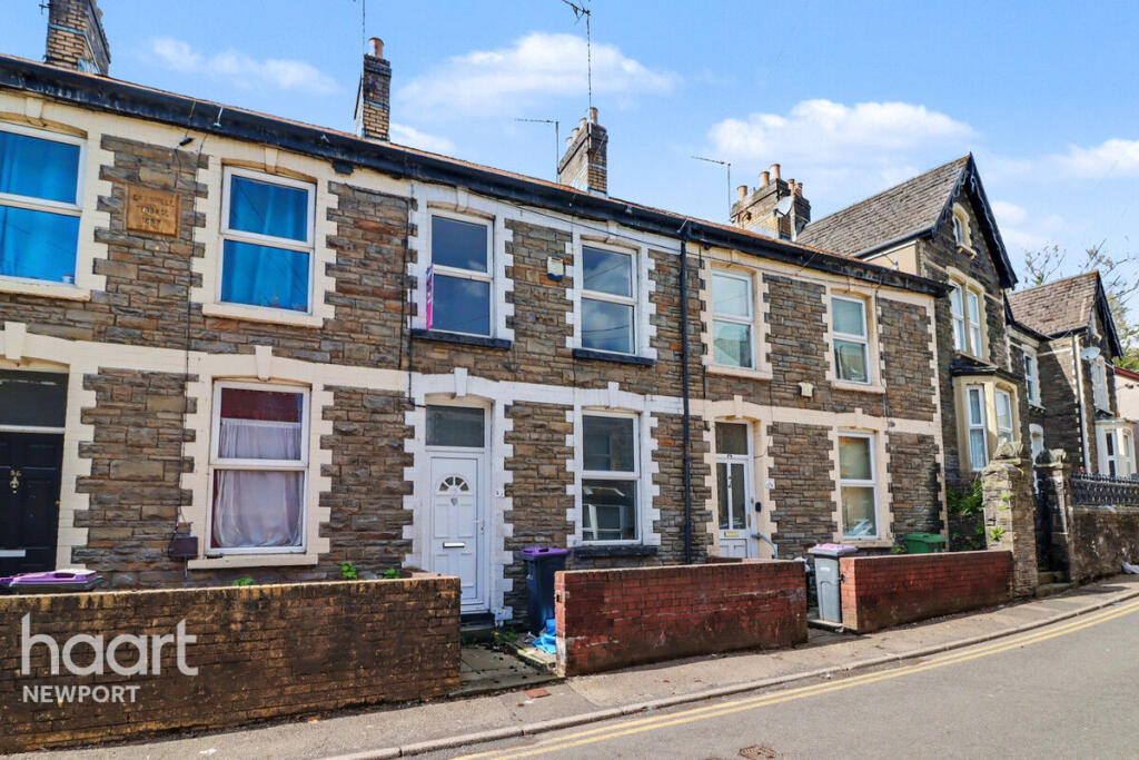 2 bed Mid Terraced House for rent in Pontypool. From haart - Newport