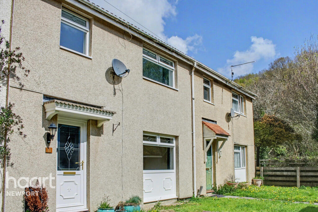 3 bed Mid Terraced House for rent in Pontypool. From haart - Newport