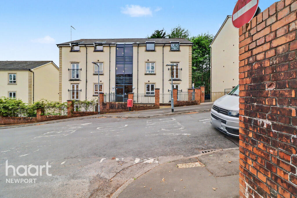 2 bed 1st Floor Flat for rent in Newport. From haart - Newport