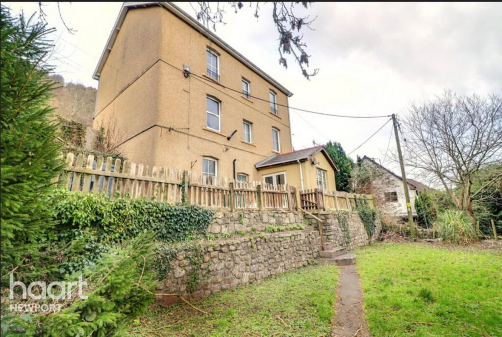 2 bed 1st Floor Flat for rent in Daren-felen. From haart - Newport