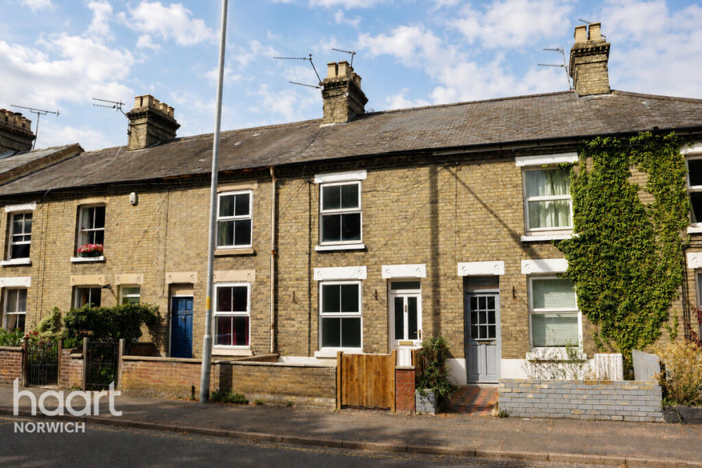 3 bed Mid Terraced House for rent in Norwich. From haart - Norwich