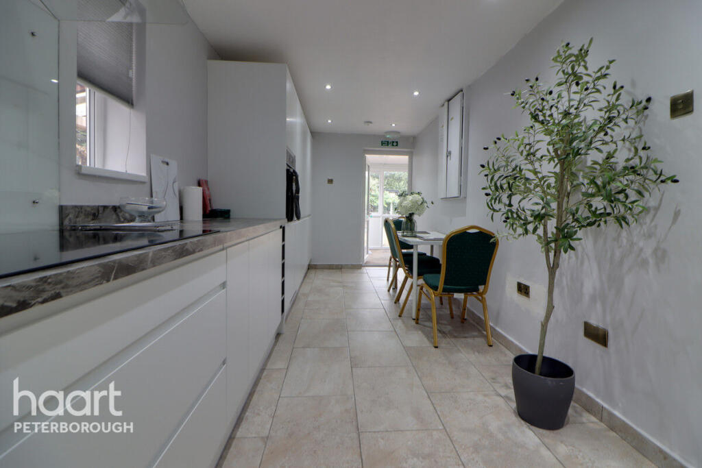 3 bed Semi Detached for rent in Peterborough. From haart - Peterborough