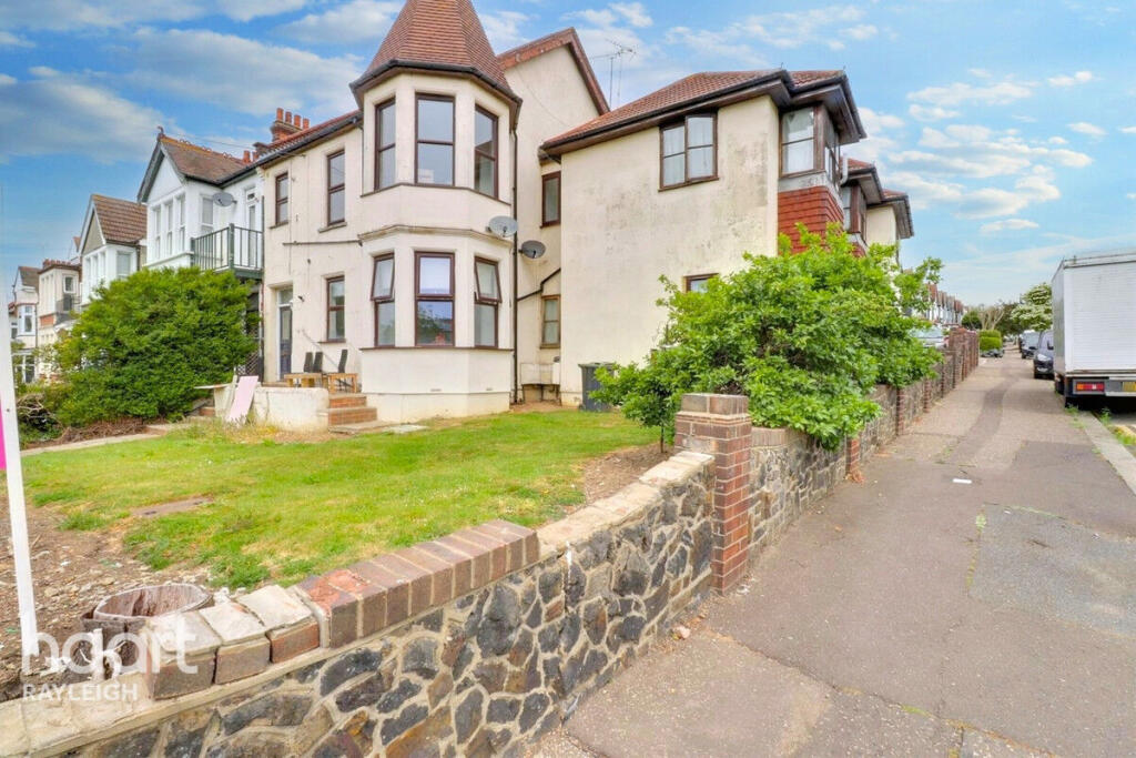 1 bed 1st Floor Flat for rent in Southend-on-Sea. From haart - Rayleigh
