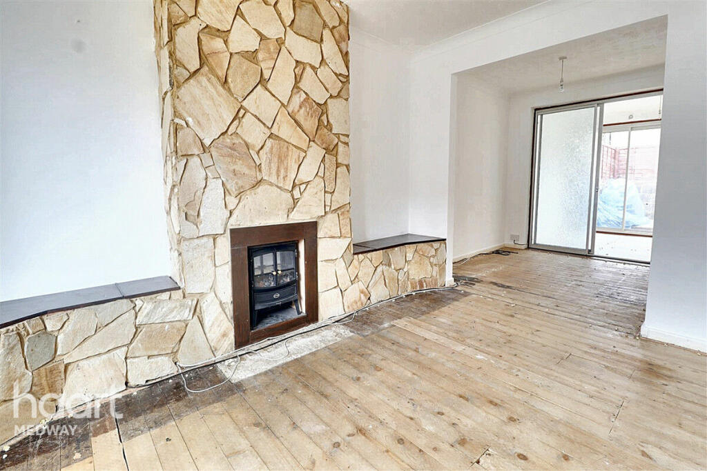 4 bed Semi Detached for rent in Rochester. From haart - Strood