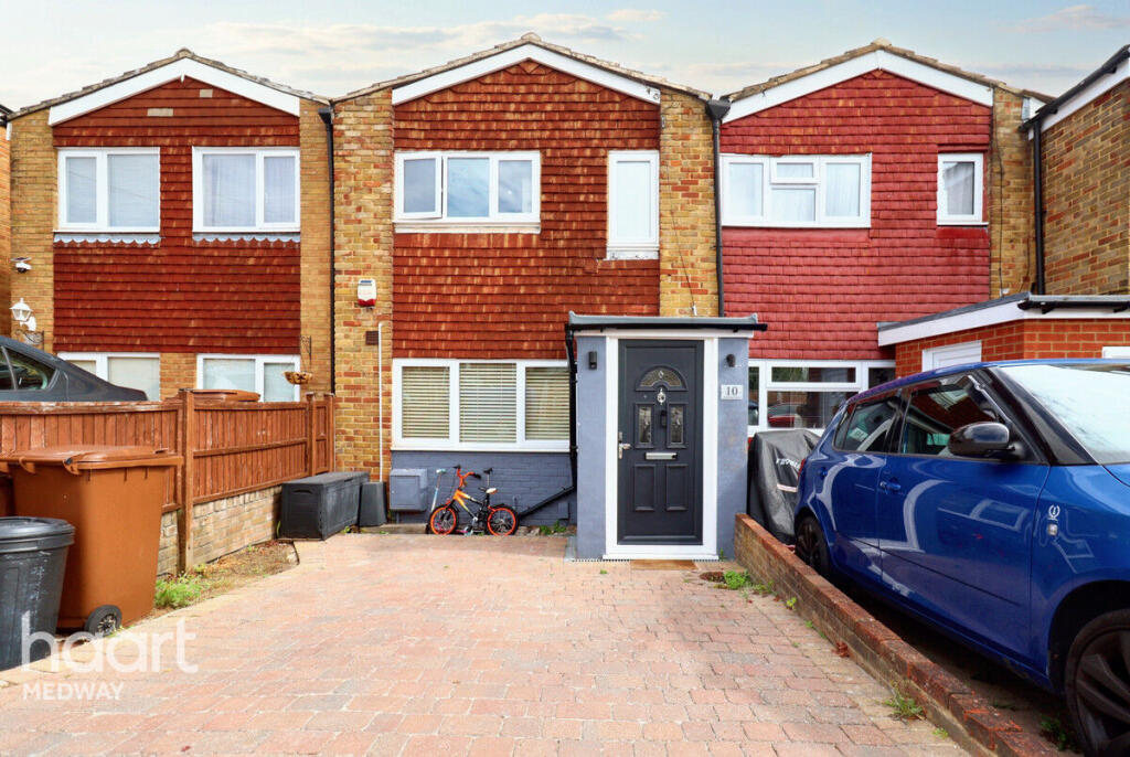 3 bed Mid Terraced House for rent in Rochester. From haart - Strood 3 bed Mid Terraced House for rent in Rochester. From haart - Strood