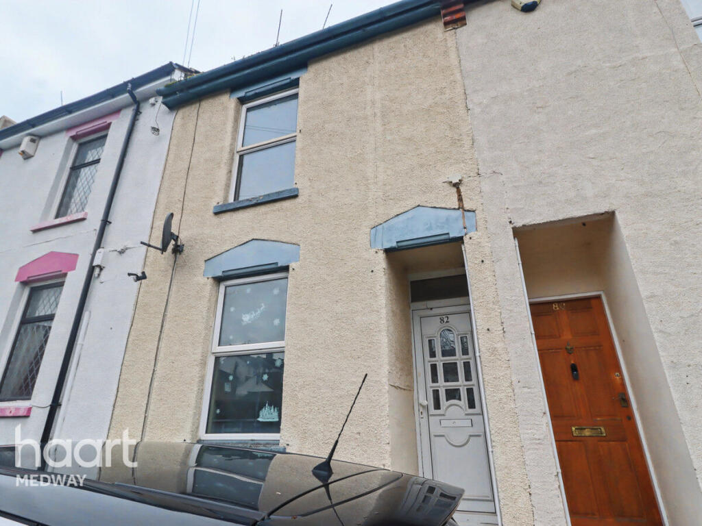 2 bed Mid Terraced House for rent in Chatham. From haart - Strood