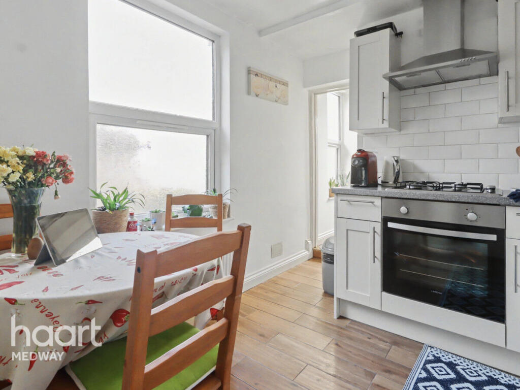 1 bed Apartment for rent in Rochester. From haart - Strood