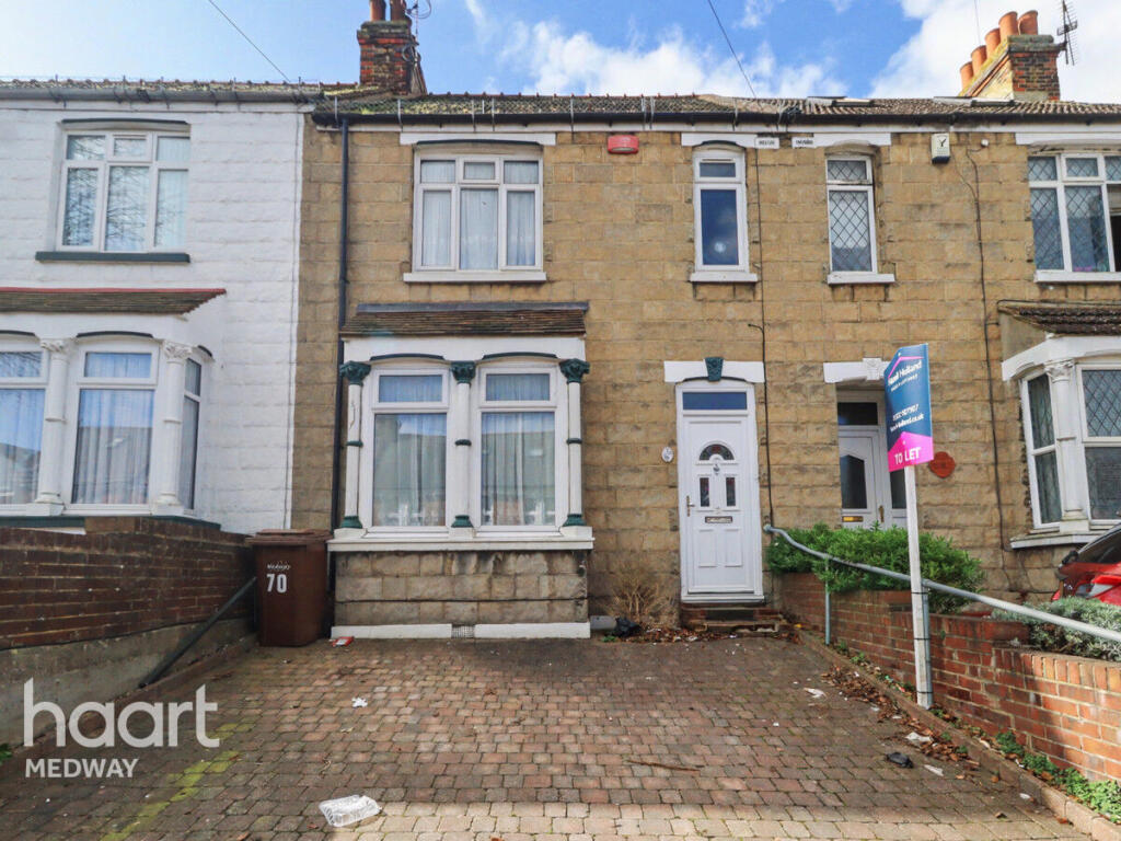 3 bed Mid Terraced House for rent in Gillingham. From haart - Strood