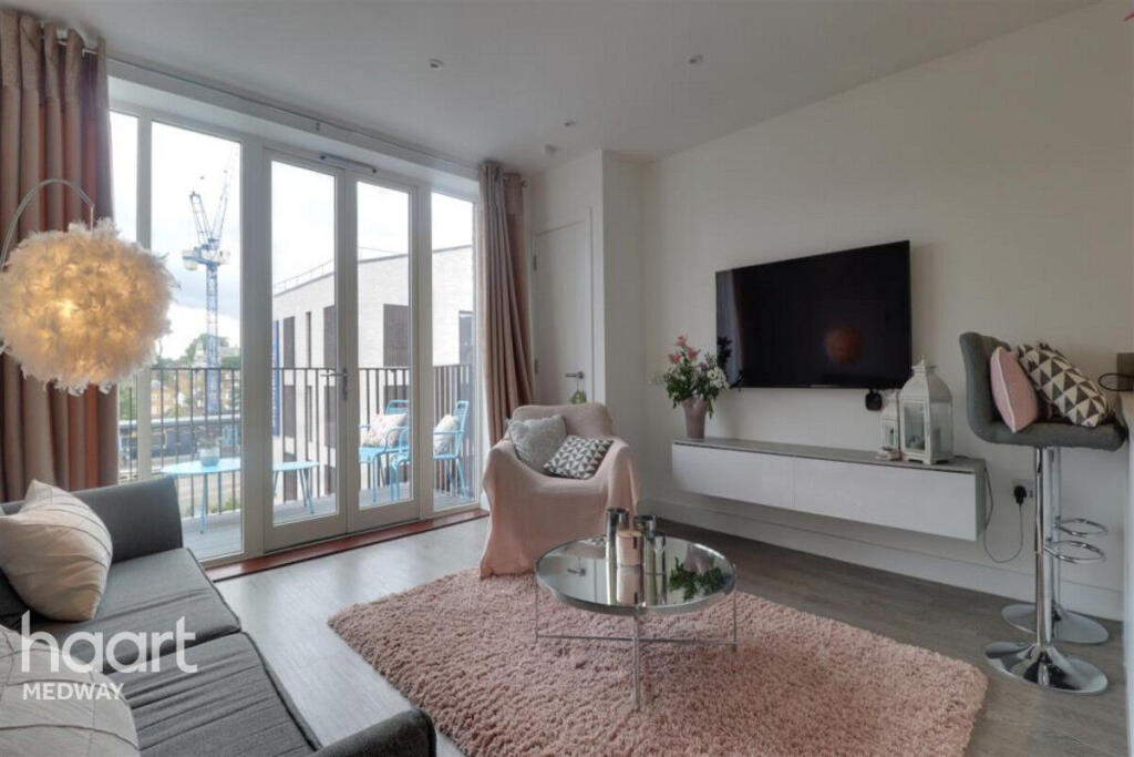 2 bed Apartment for rent in Rochester. From haart - Strood