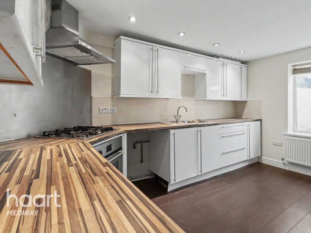 1 bed End of Terrace for rent in Lower Twydall. From haart - Strood 1 bed End of Terrace for rent in Lower Twydall. From haart - Strood