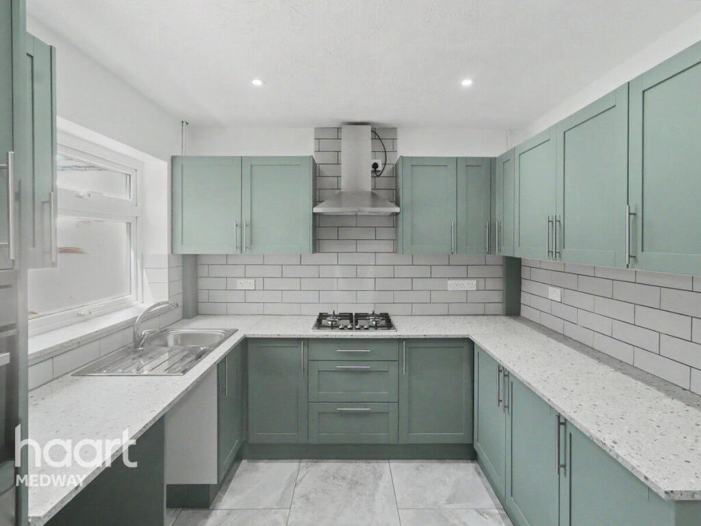 3 bed Semi Detached for rent in Upper Upnor. From haart - Strood