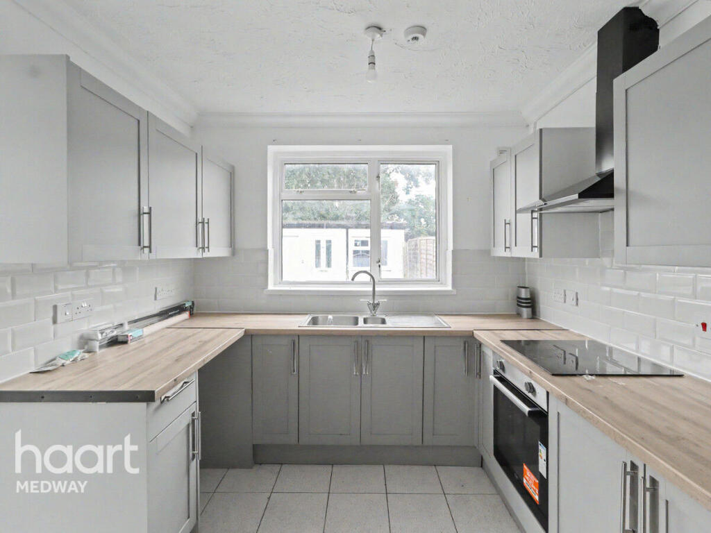 4 bed End of Terrace for rent in Lower Twydall. From haart - Strood 4 bed End of Terrace for rent in Lower Twydall. From haart - Strood