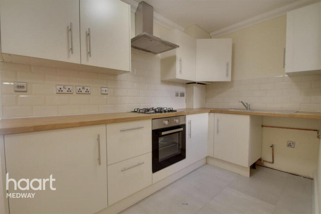 1 bed Apartment for rent in Rochester. From haart - Strood