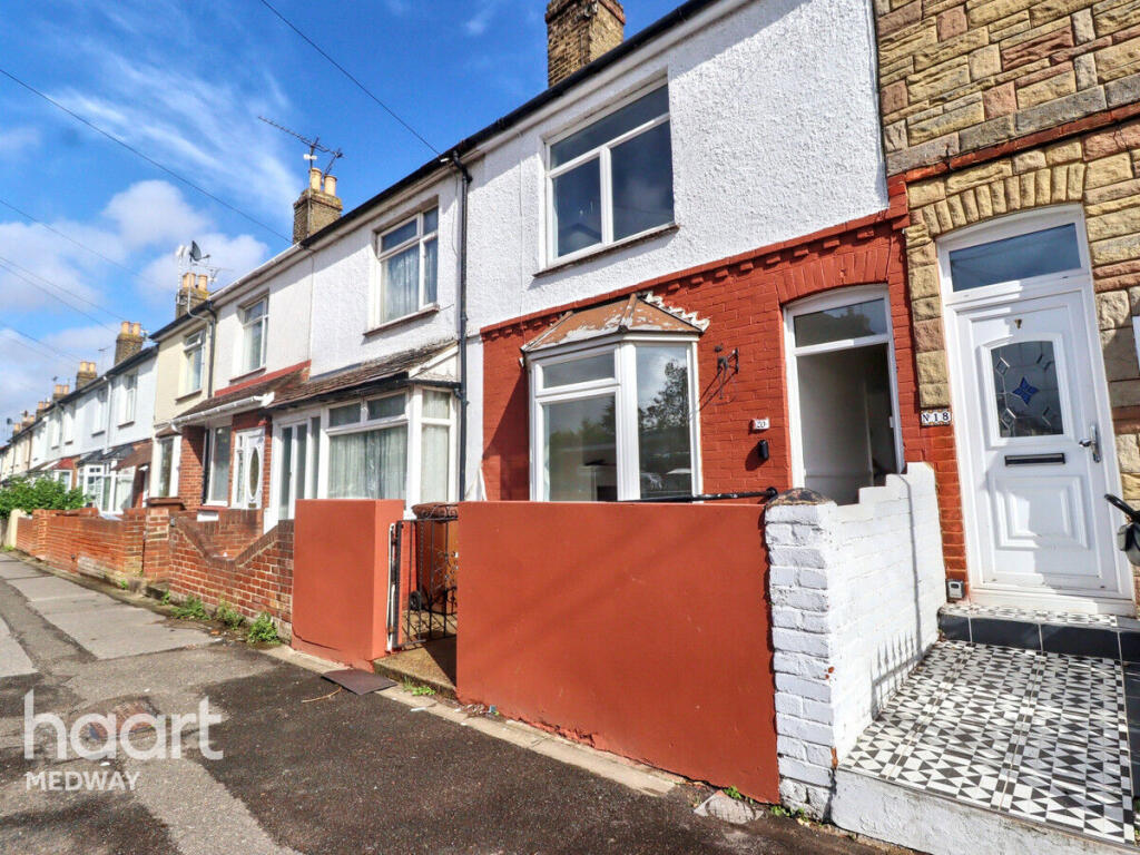 2 bed Mid Terraced House for rent in Gillingham. From haart - Strood