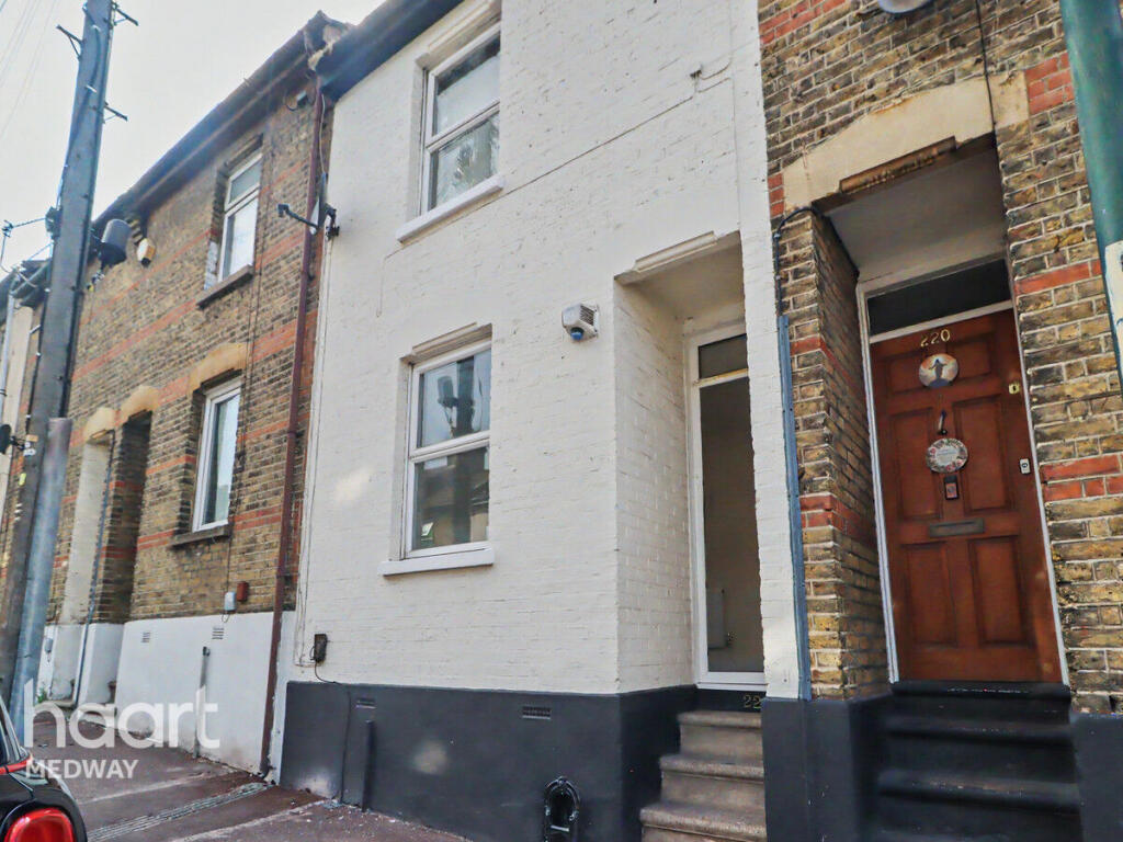 2 bed Mid Terraced House for rent in Chatham. From haart - Strood 2 bed Mid Terraced House for rent in Chatham. From haart - Strood