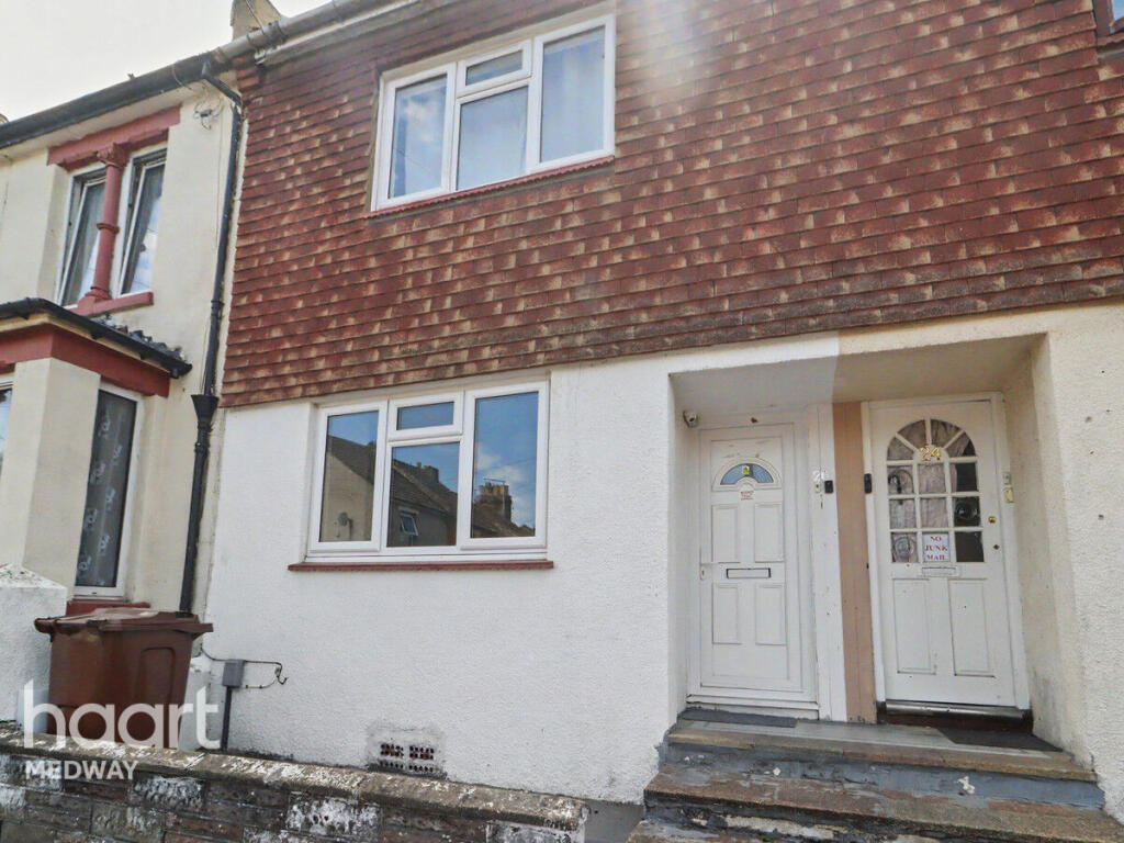 3 bed Mid Terraced House for rent in Chatham. From haart - Strood 3 bed Mid Terraced House for rent in Chatham. From haart - Strood