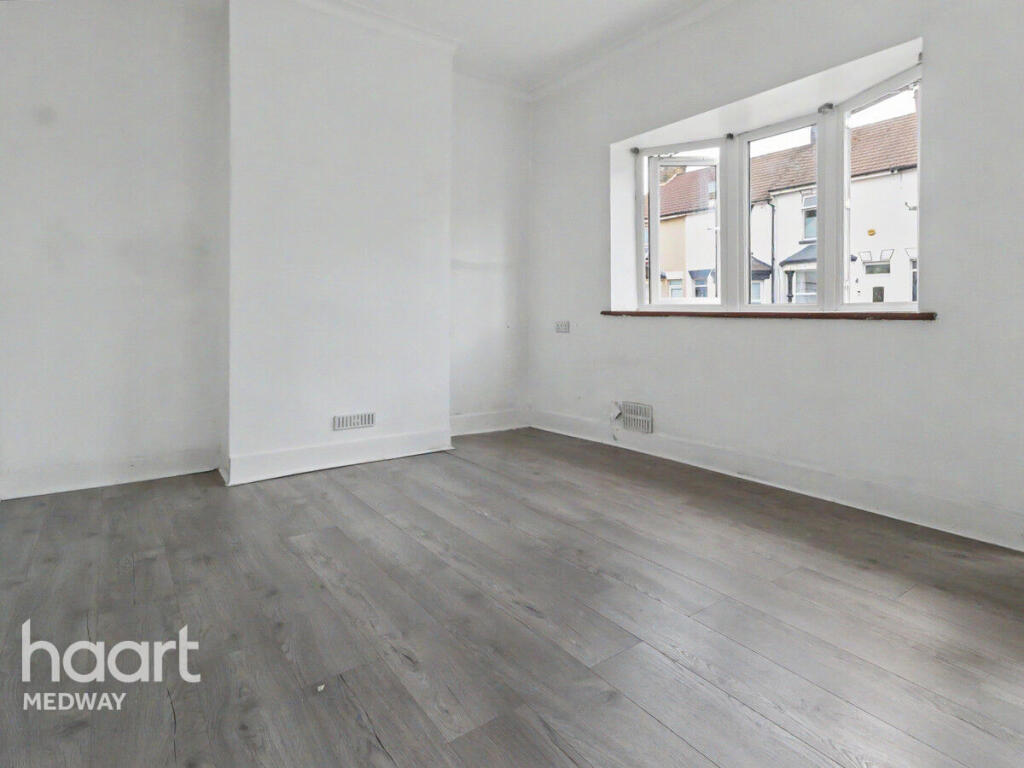 3 bed Apartment for rent in Rochester. From haart - Strood 3 bed Apartment for rent in Rochester. From haart - Strood