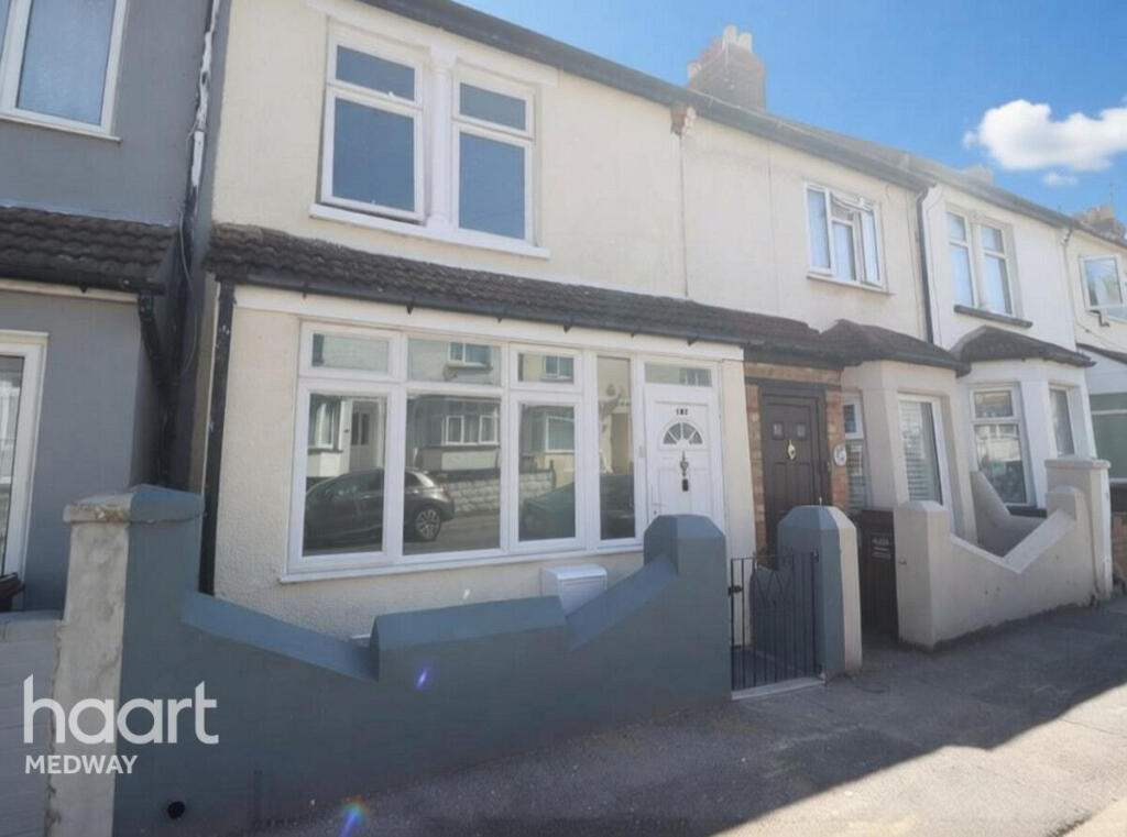 4 bed Mid Terraced House for rent in Lower Twydall. From haart - Strood