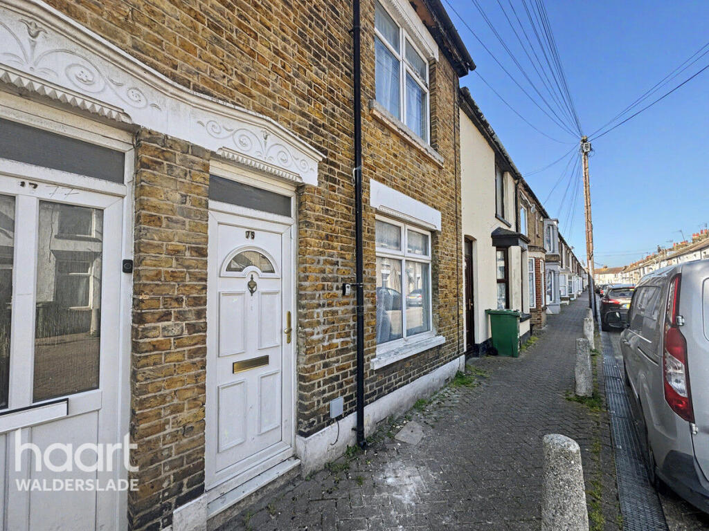 2 bed Mid Terraced House for rent in Sheerness. From haart - Walderslade