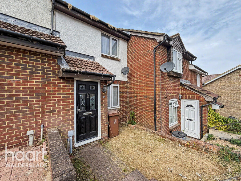 2 bed Mid Terraced House for rent in Chatham. From haart - Walderslade