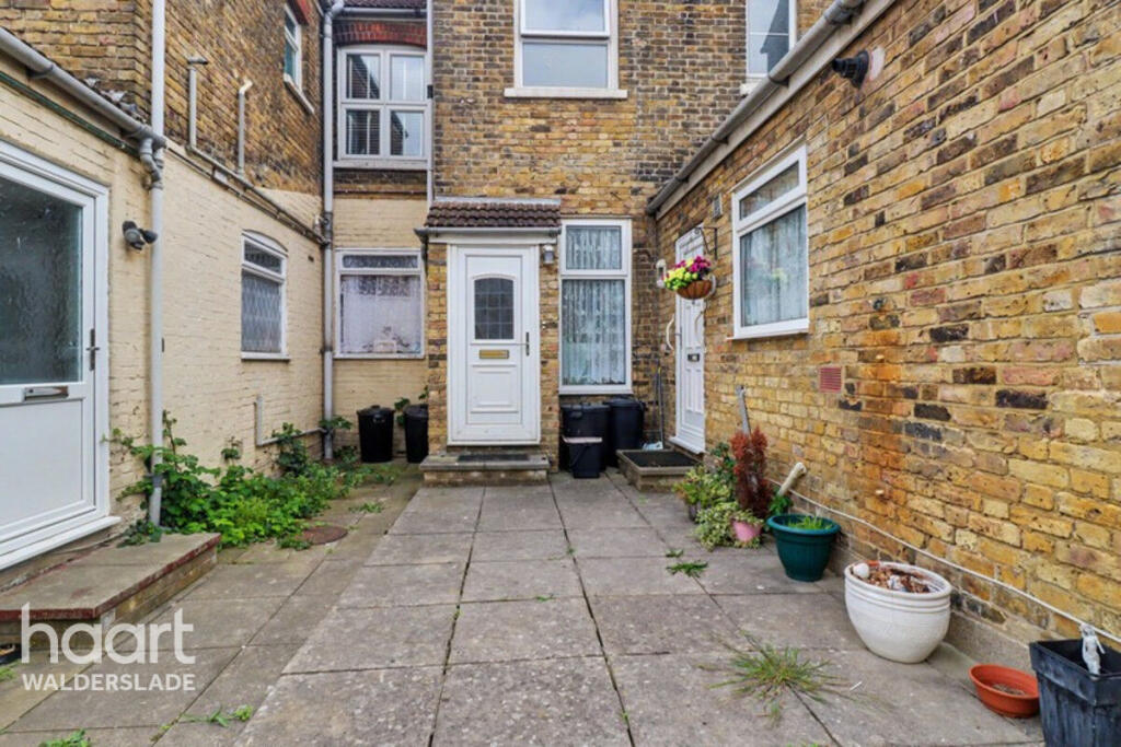 1 bed 1st Floor Flat for rent in Sheerness. From haart - Walderslade