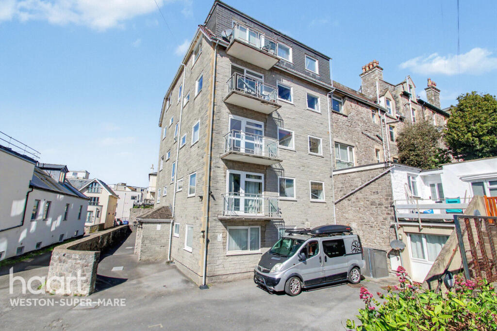 1 bed 1st Floor Flat for rent in Weston-Super-Mare. From haart - Weston-Super-Mare