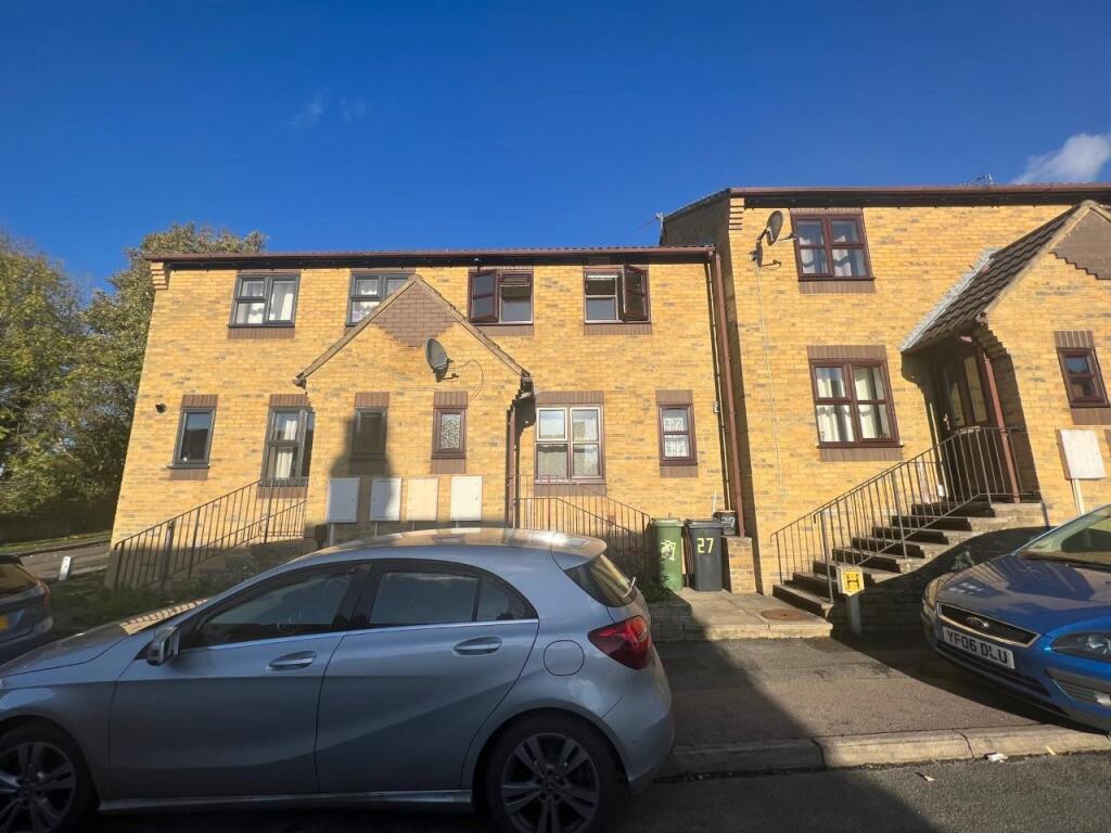 2 bed Mid Terraced House for rent in Maidstone. From Simon Miller & Company - Malling